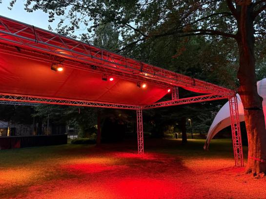 trusstent met licht